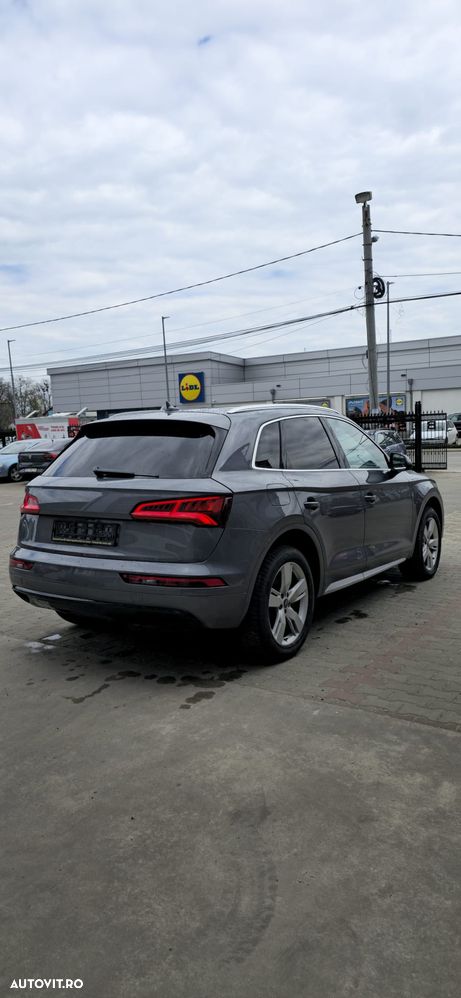Audi Q5 2.0 TFSI S tronic Design - 3