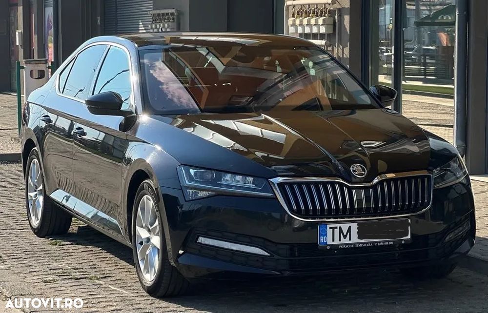 Skoda Superb 2.0 TDI DSG Ambition - 2