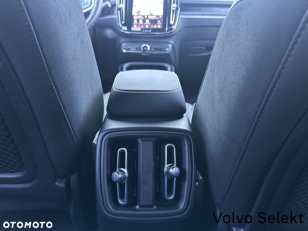 Volvo XC 40 - 22