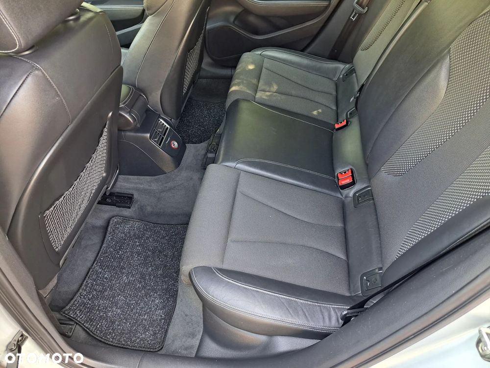 Audi A3 Sportback 1.6 TDI DPF S line Sportpaket - 15