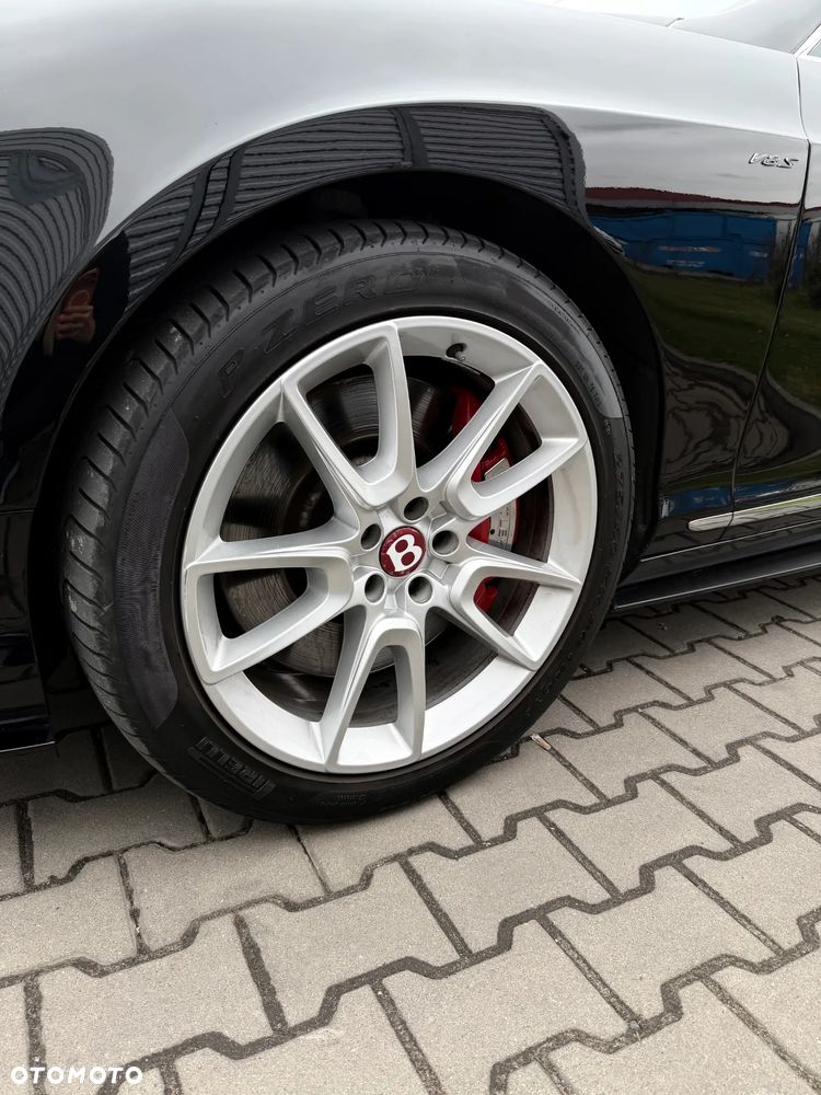 Bentley Continental GT - 13