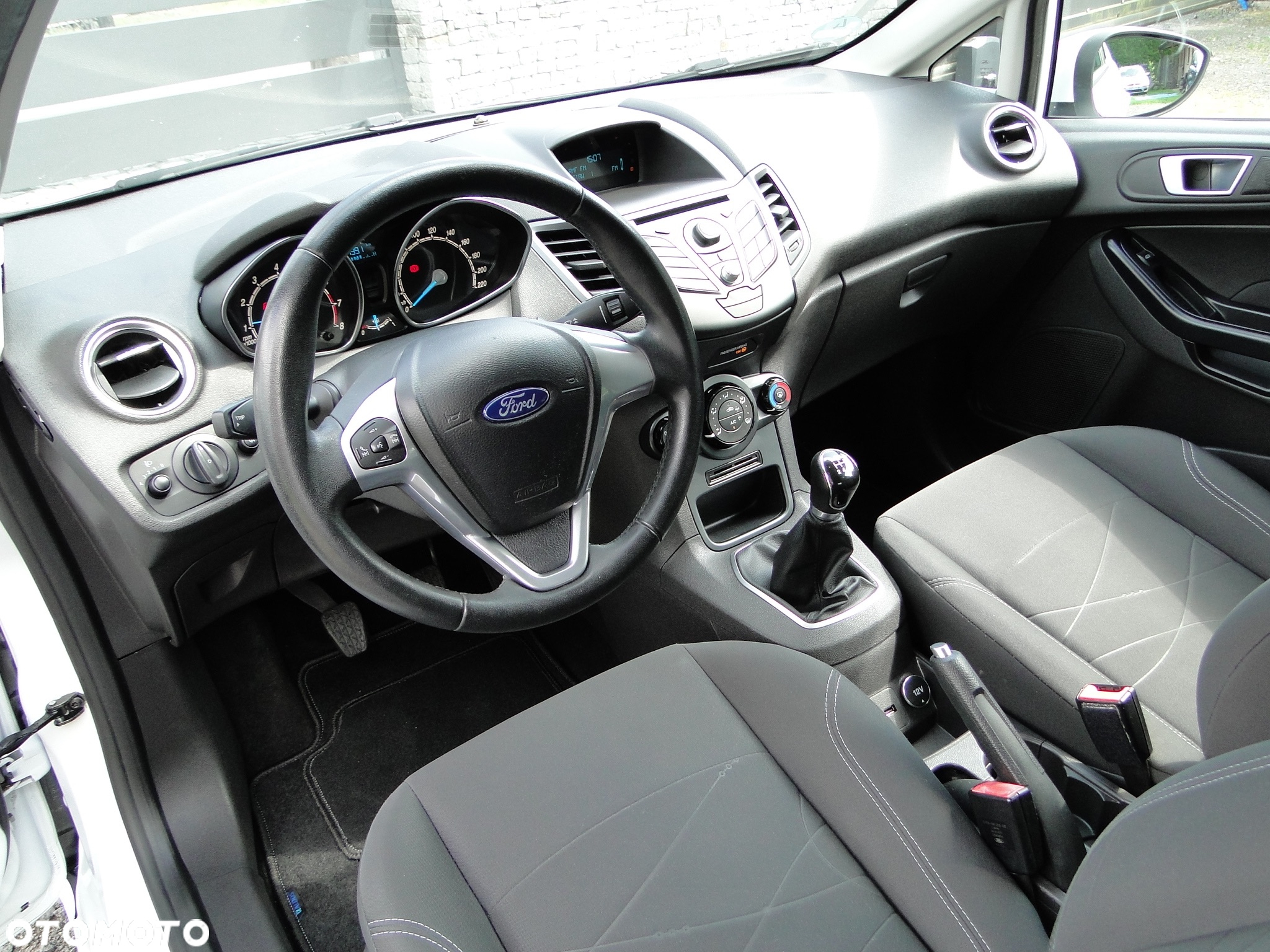 Ford Fiesta 1.25 Celebration - 11