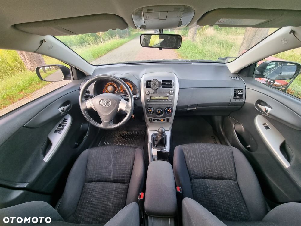 Toyota Corolla 1.6 VVT-i Terra Start - 5