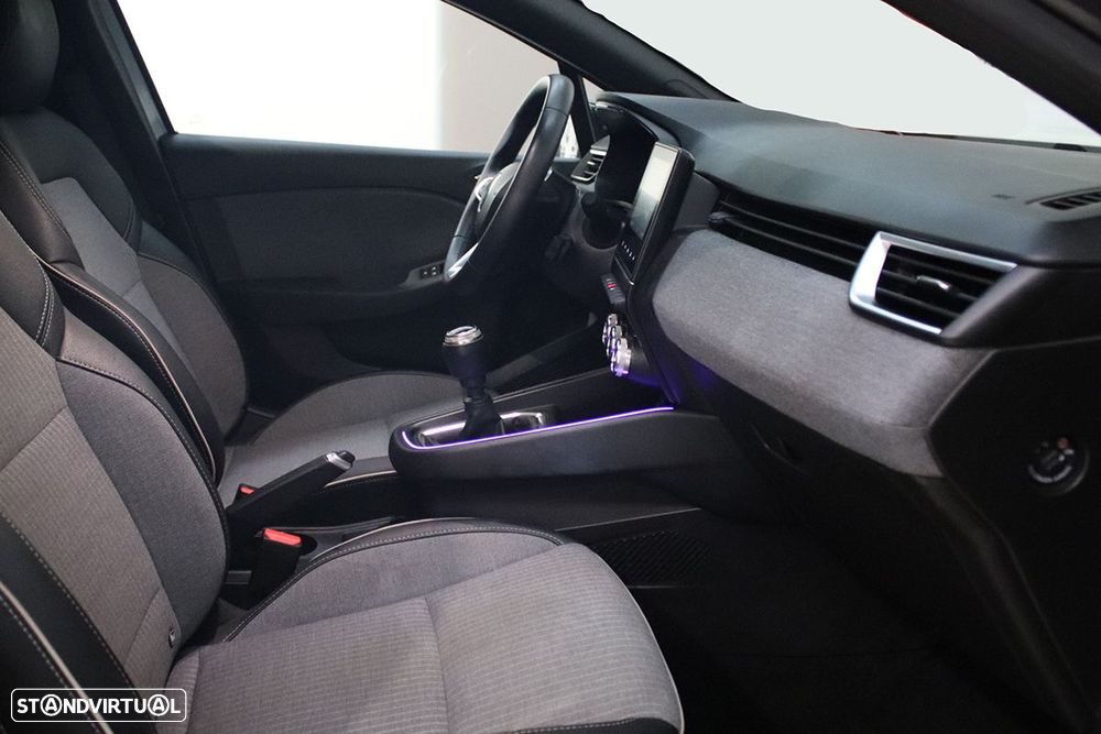 Renault Clio 1.0 TCe Techno Bi-Fuel - 23