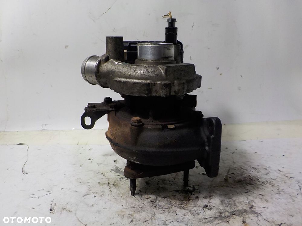 JAGUAR XF X250 2.7D TURBOSPRĘŻARKA TURBINA 6R8Q-6K682-BD - 3