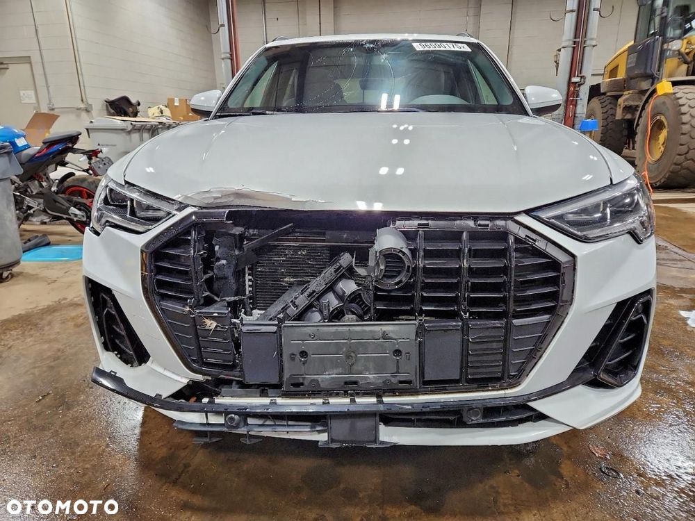Audi Q3 - 25