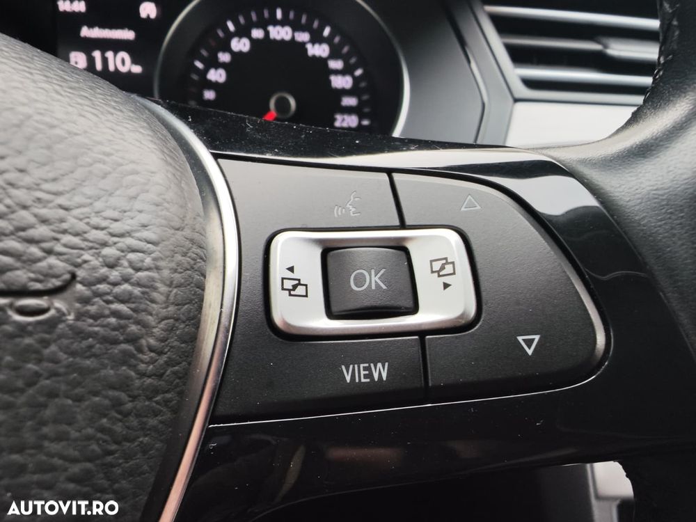 Volkswagen Passat - 24