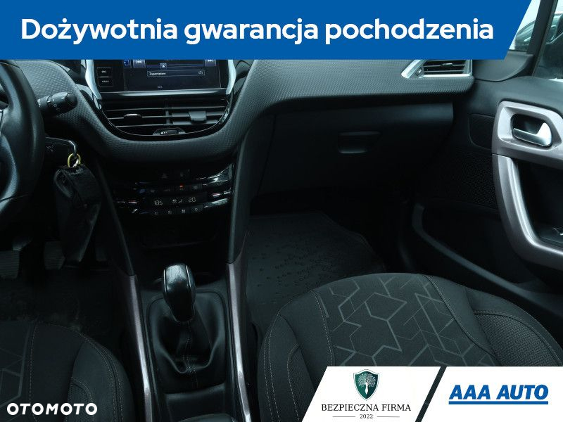 Peugeot 2008 - 9