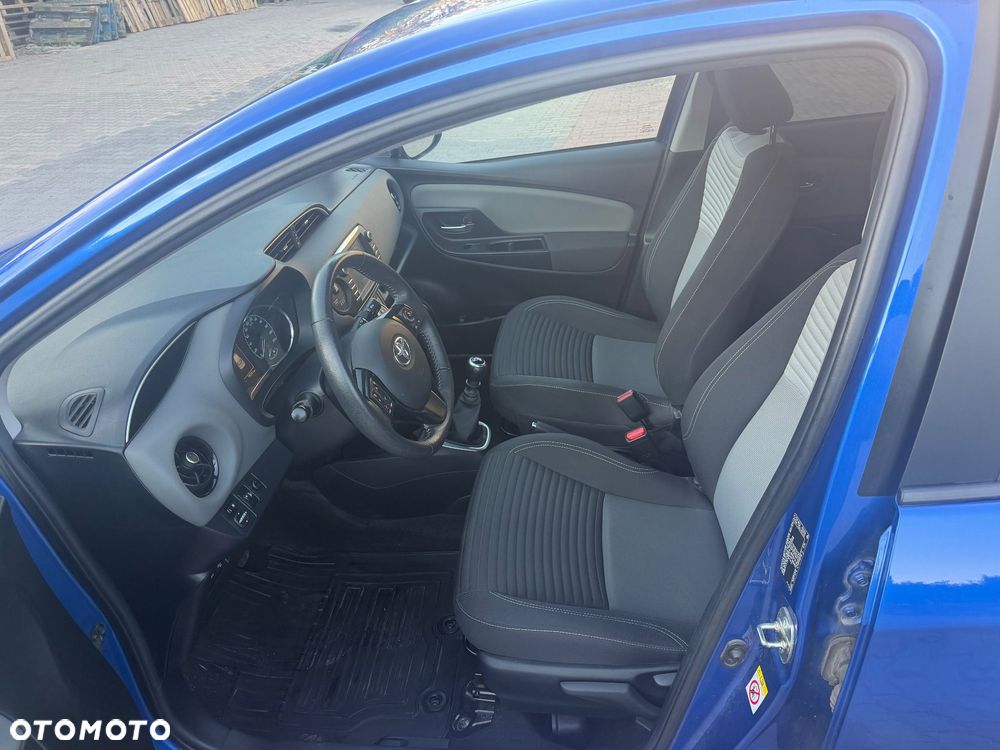 Toyota Yaris 1.5 Premium - 10