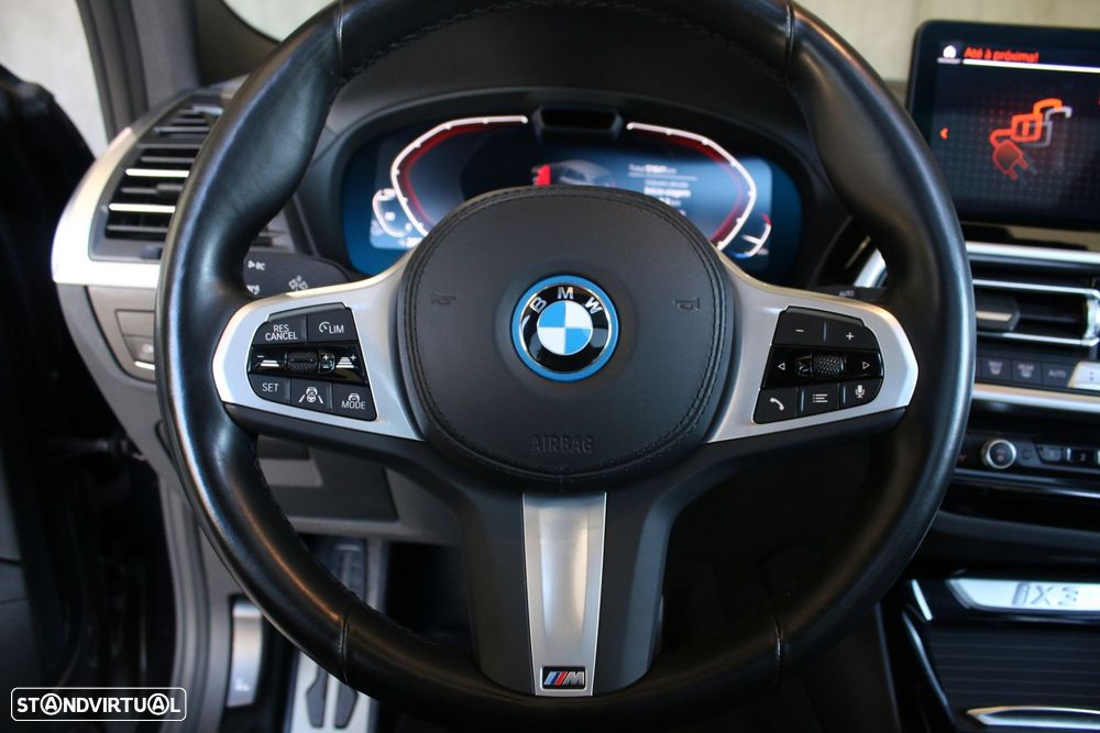 BMW iX3 M Sport Impressive - 23