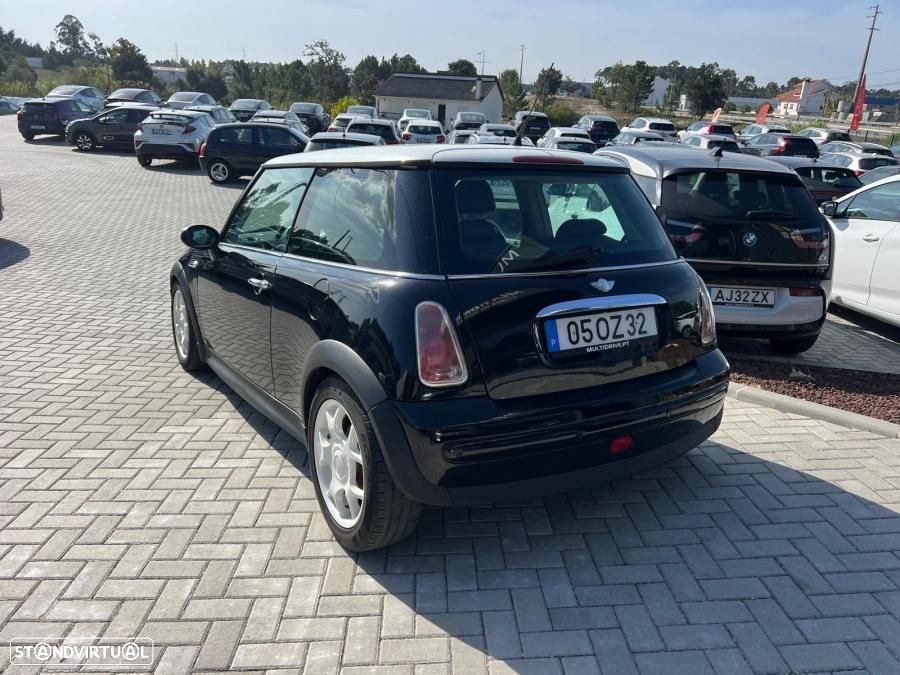 MINI 3 Portas - 3