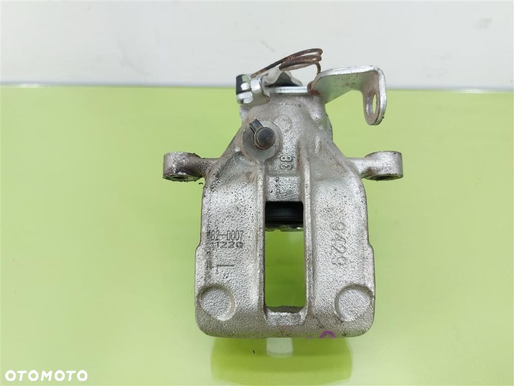 Zacisk hamulcowy tył lewy Audi 80 B4 1991-1995 2,0 BENZYNA - 2