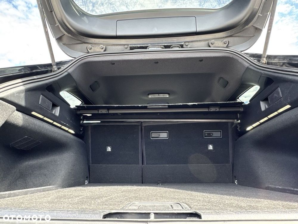 Toyota Corolla 1.8 Hybrid Comfort - 14
