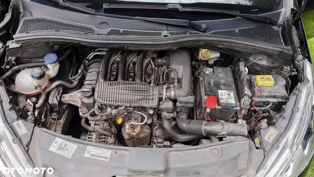 Peugeot 208 1.2 PureTech Style - 11