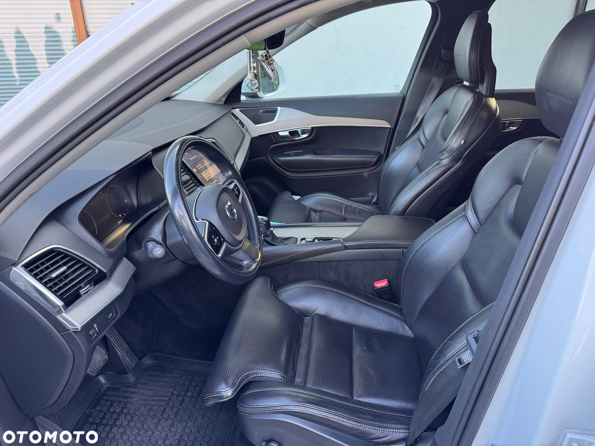Volvo XC 90 D5 SCR AWD Inscription 7os - 11