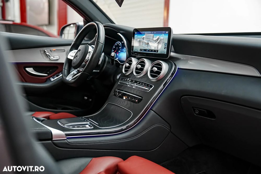 Mercedes-Benz GLC Coupe 300 e 4Matic 9G-TRONIC AMG Line Plus - 16
