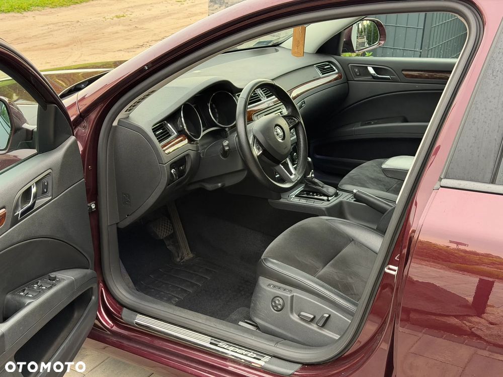Skoda Superb 1.8 TSI Elegance DSG - 15