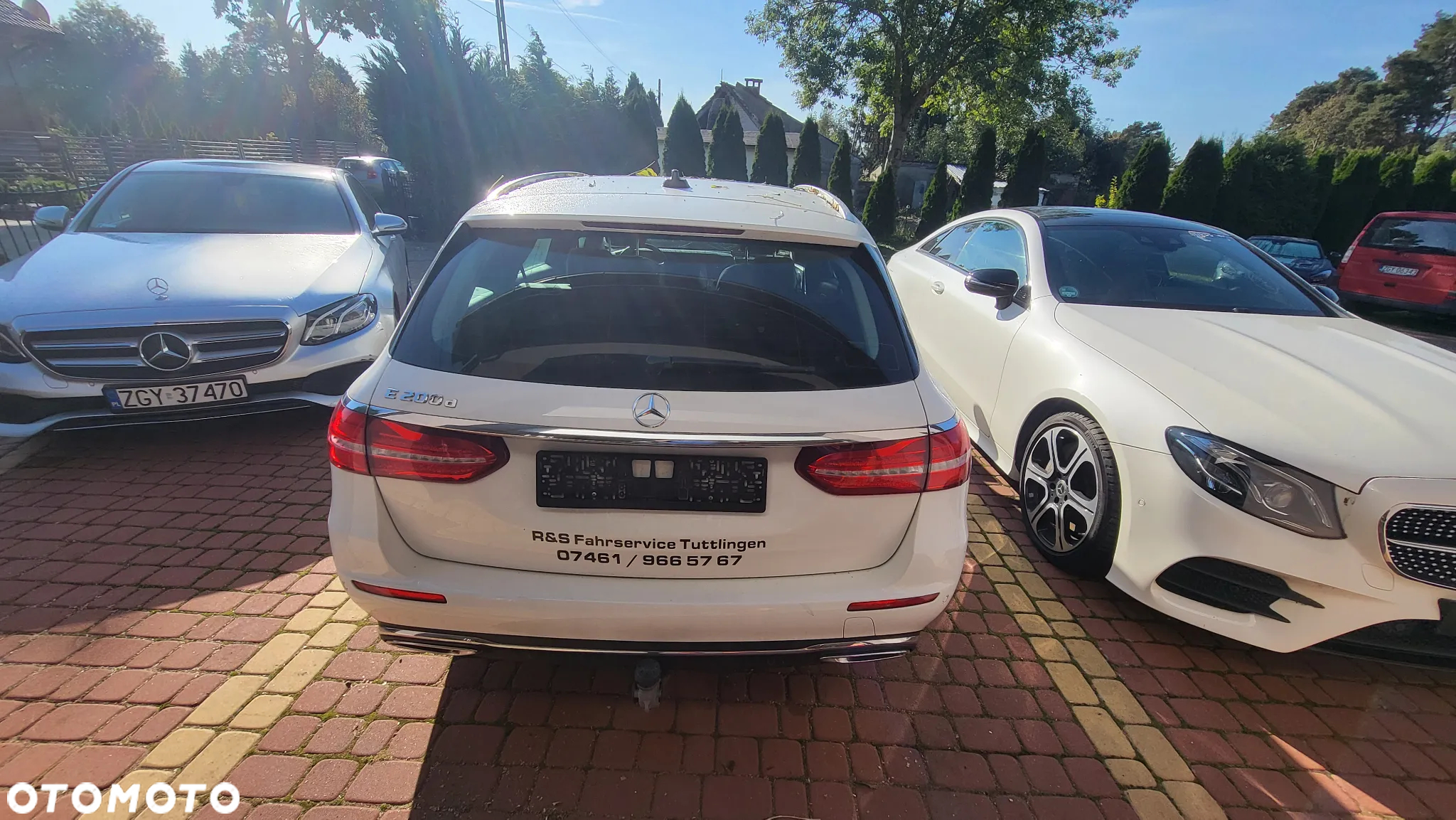 Mercedes-Benz Klasa E 220 d 4Matic T 9G-TRONIC - 2