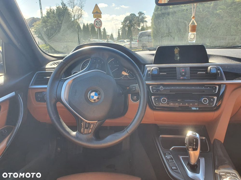 BMW Seria 3 320d Efficient Dynamics Luxury Line - 7