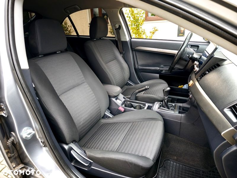 Mitsubishi Lancer - 31