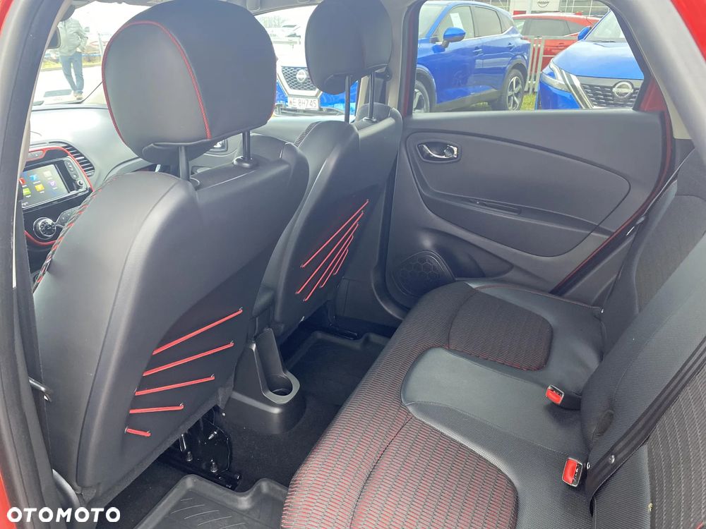 Renault Captur TCe 120 EDC Helly Hansen - 22