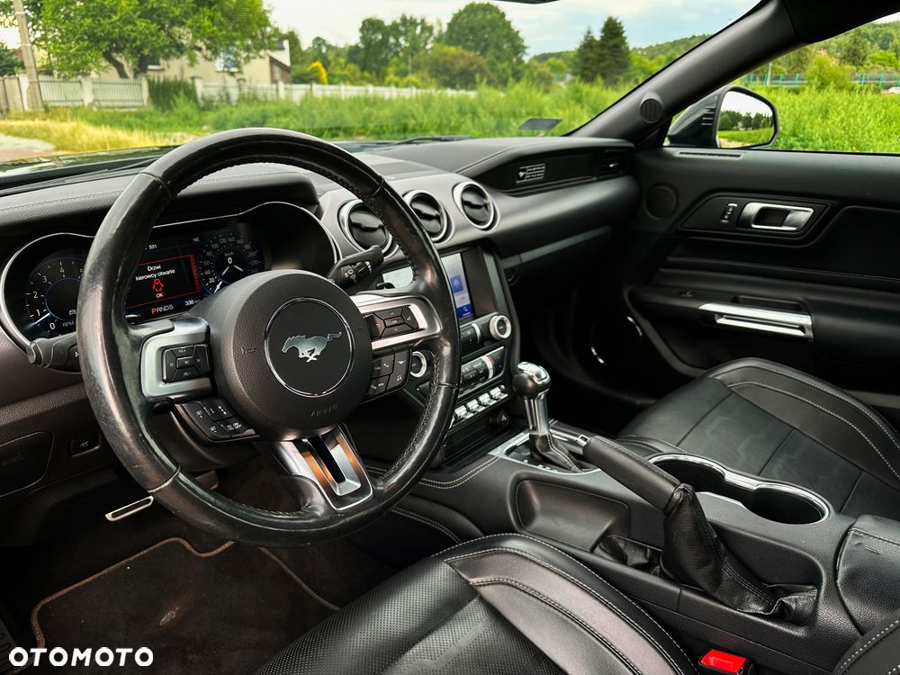 Ford Mustang - 17