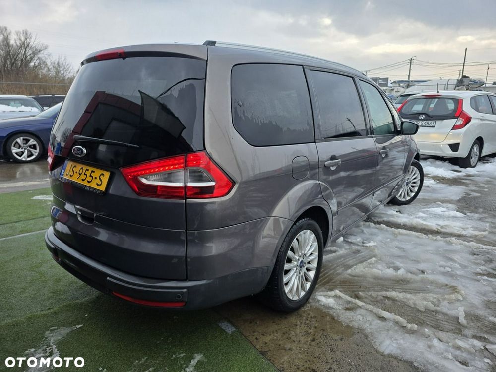 Ford Galaxy - 5