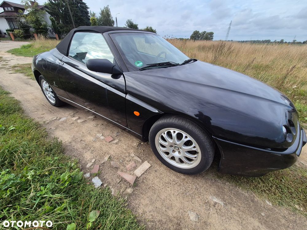 Alfa Romeo Spider 2002 photo 3