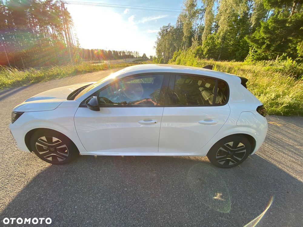 Peugeot 208 1.2 PureTech Allure S&S - 8
