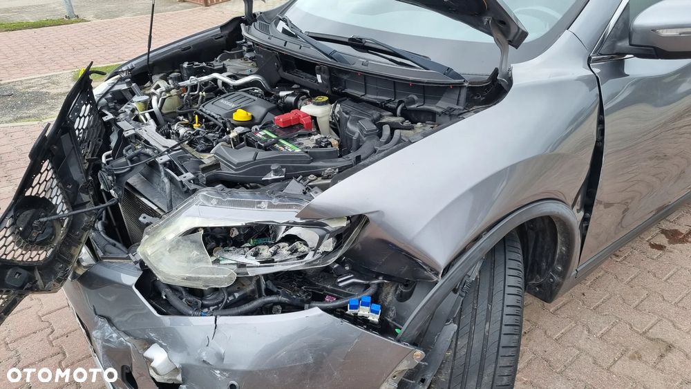 Nissan X-Trail 1.6 DCi N-Connecta 2WD 7os - 32