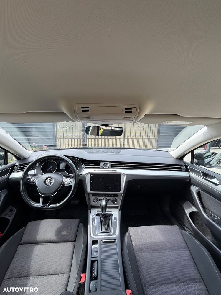 Volkswagen Passat - 5