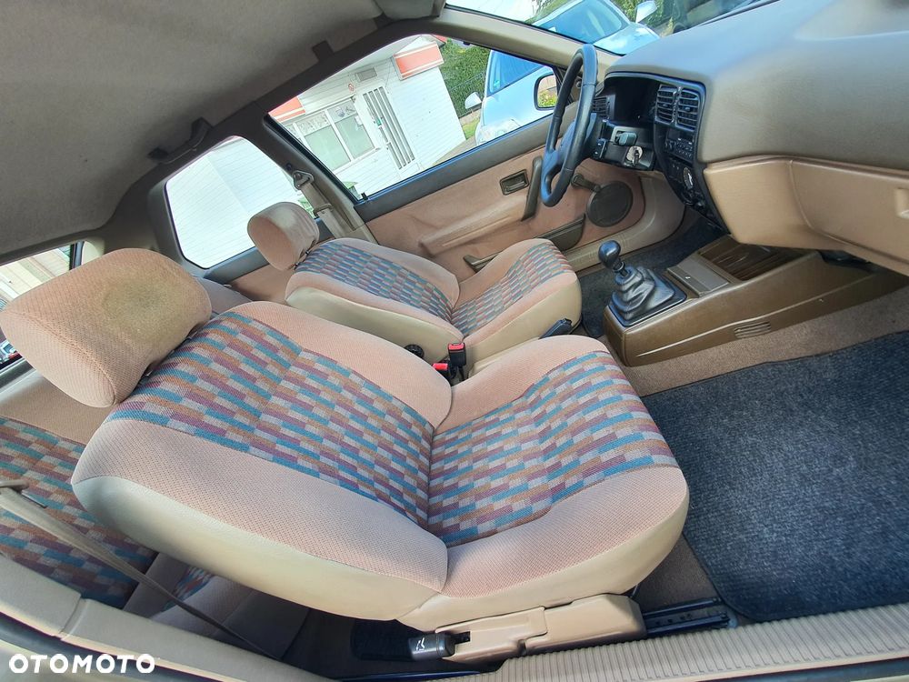 Renault 19 - 25