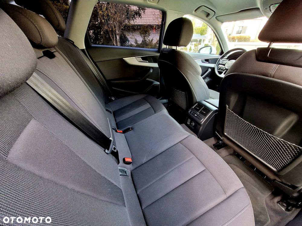 Audi A4 Avant 45 TFSI quattro S tronic - 8