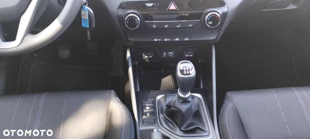 Hyundai Tucson blue 1.6 GDi 2WD Classic - 16