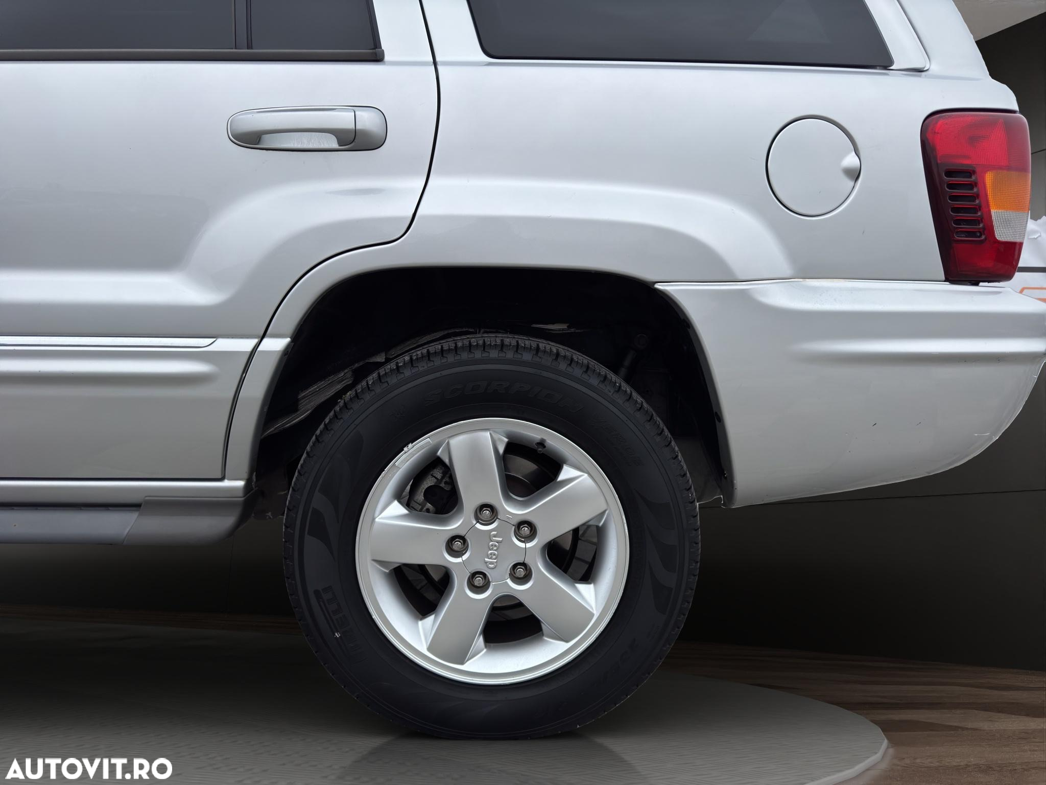 Jeep Grand Cherokee - 18
