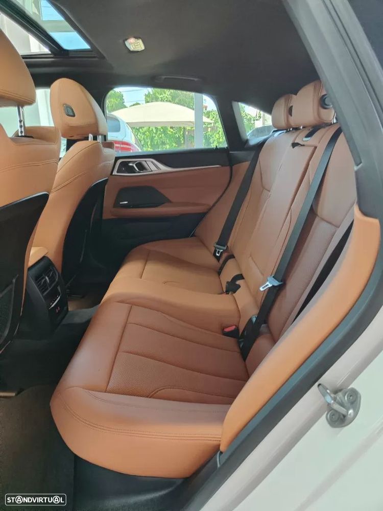 BMW i4 eDrive40 Pack Desportivo M - 14