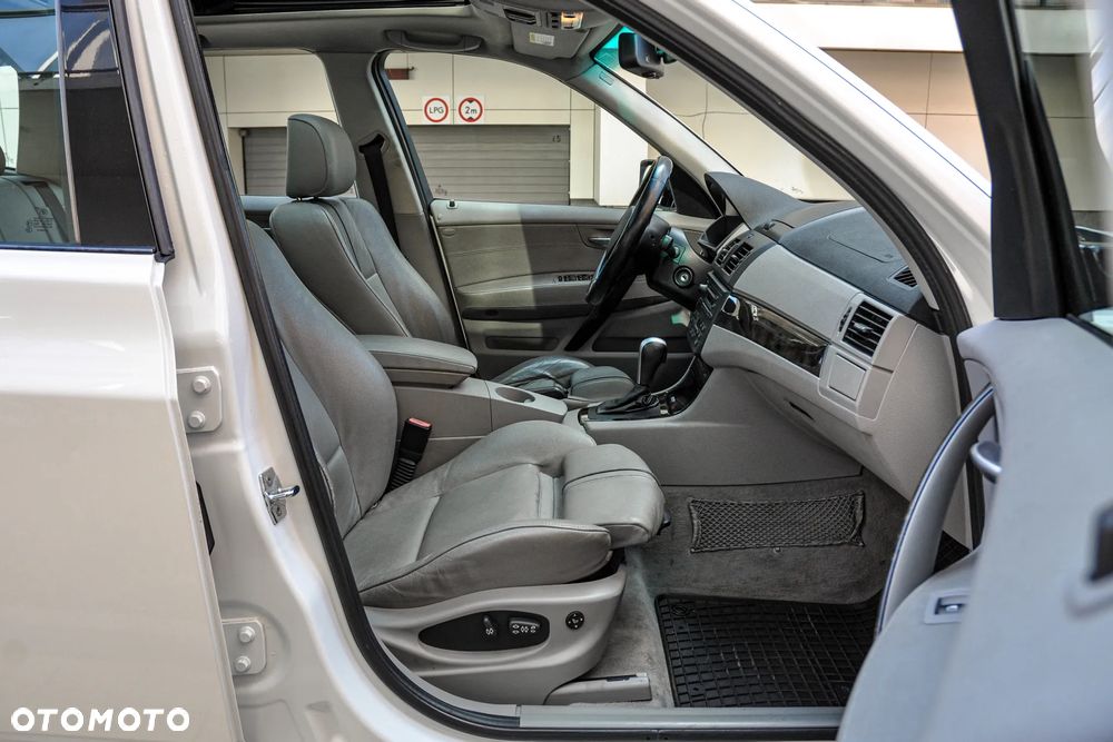 BMW X3 xDrive30i - 11