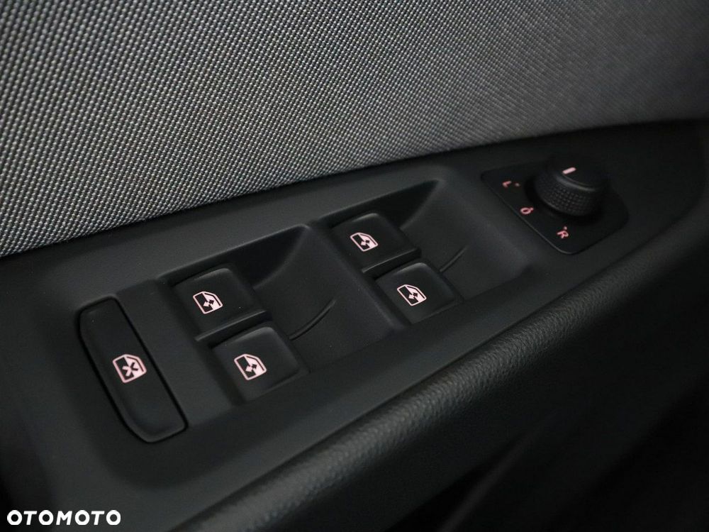 Seat Leon 1.6 TDI Style S&S - 36