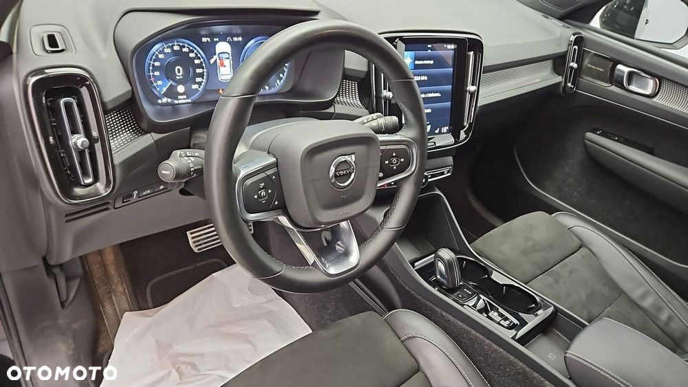 Volvo XC 40 T5 Plug-In Hybrid R-Design - 9