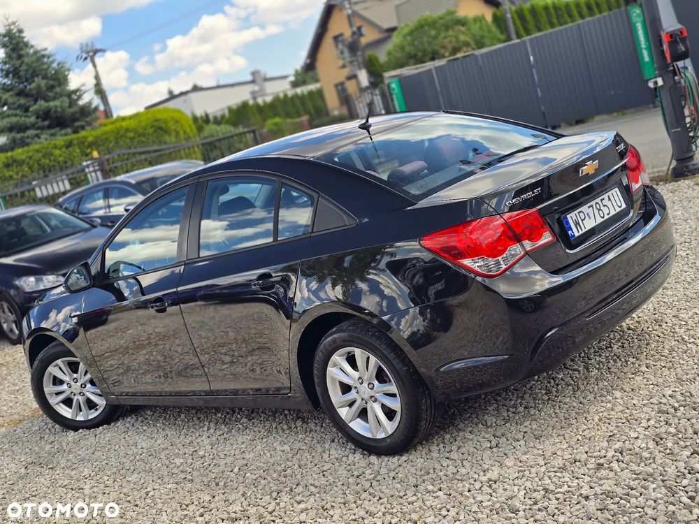 Chevrolet Cruze 1.6 - 2