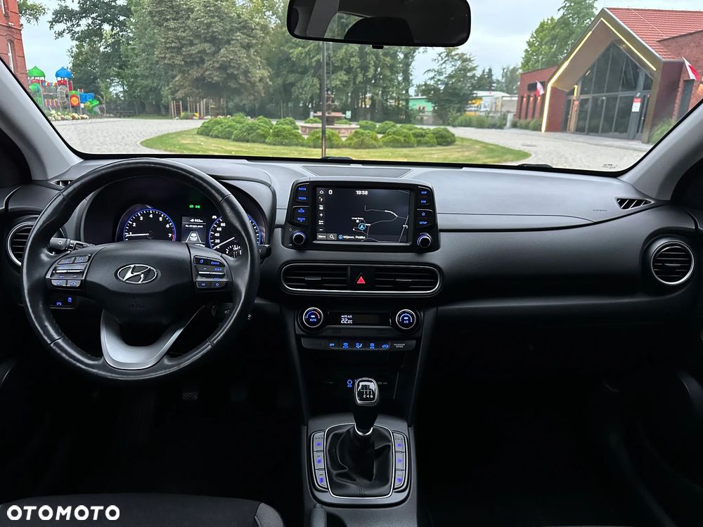 Hyundai Kona - 11