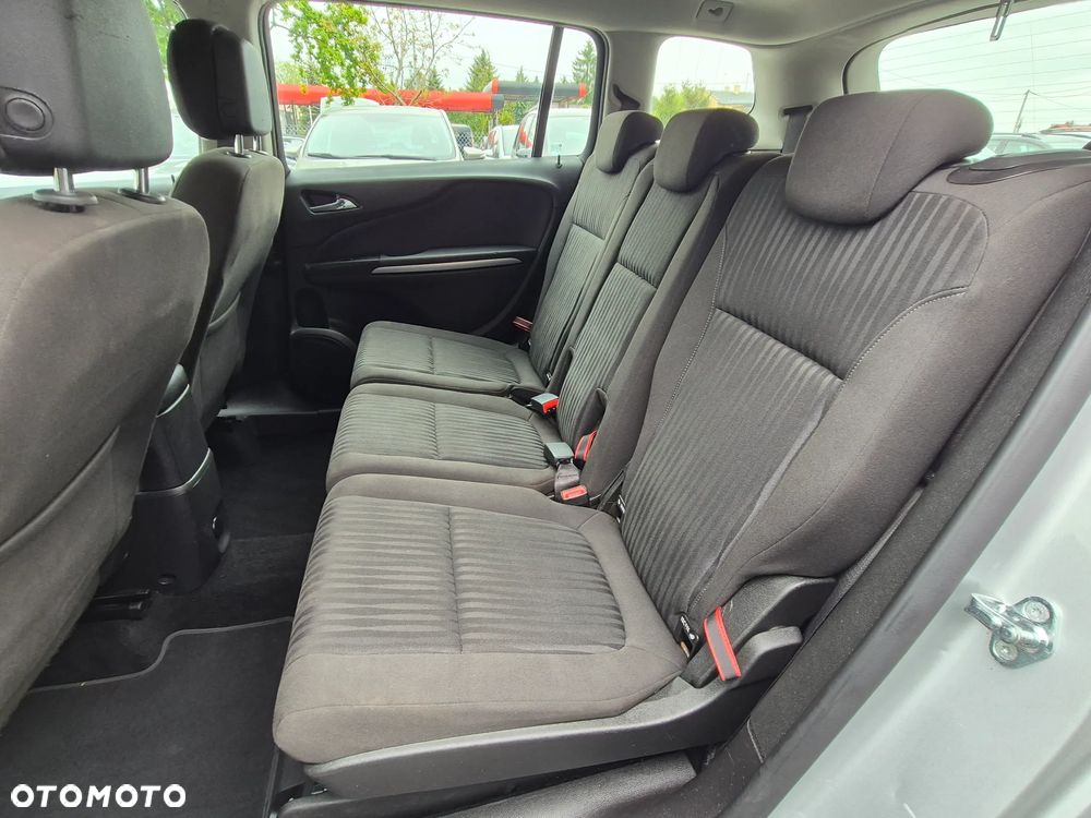 Opel Zafira Tourer 1.4 Turbo Business Innovation - 27