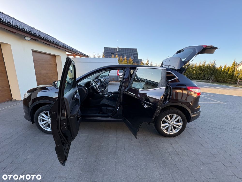 Nissan Qashqai 1.2 DIG-T N-Vision - 15