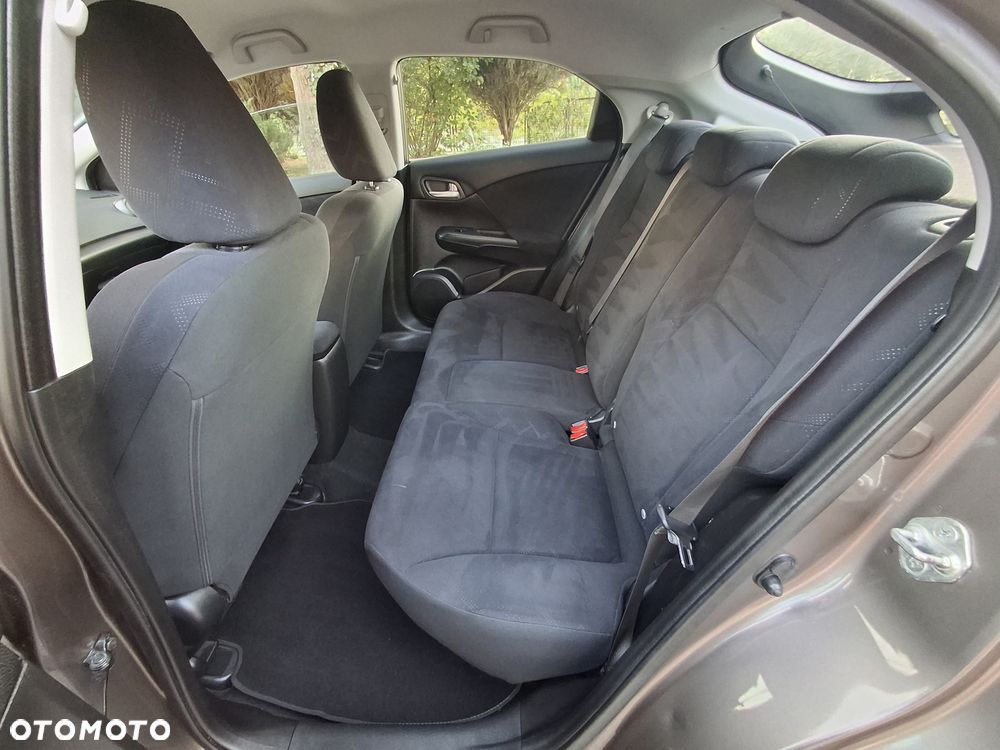 Kia Ceed - 28