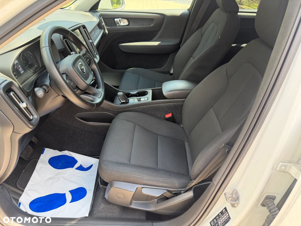 Volvo XC 40 T3 Momentum - 10
