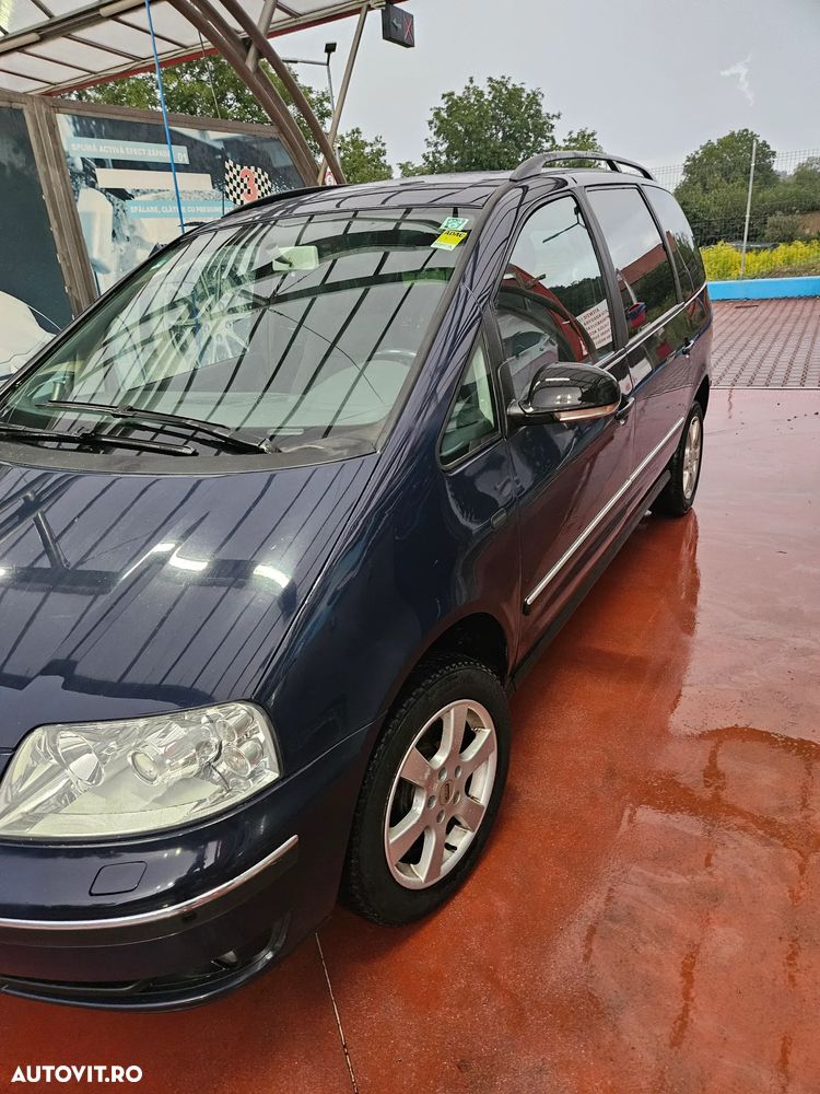 Volkswagen Sharan 1.9 TDI 4Motion Highline - 10