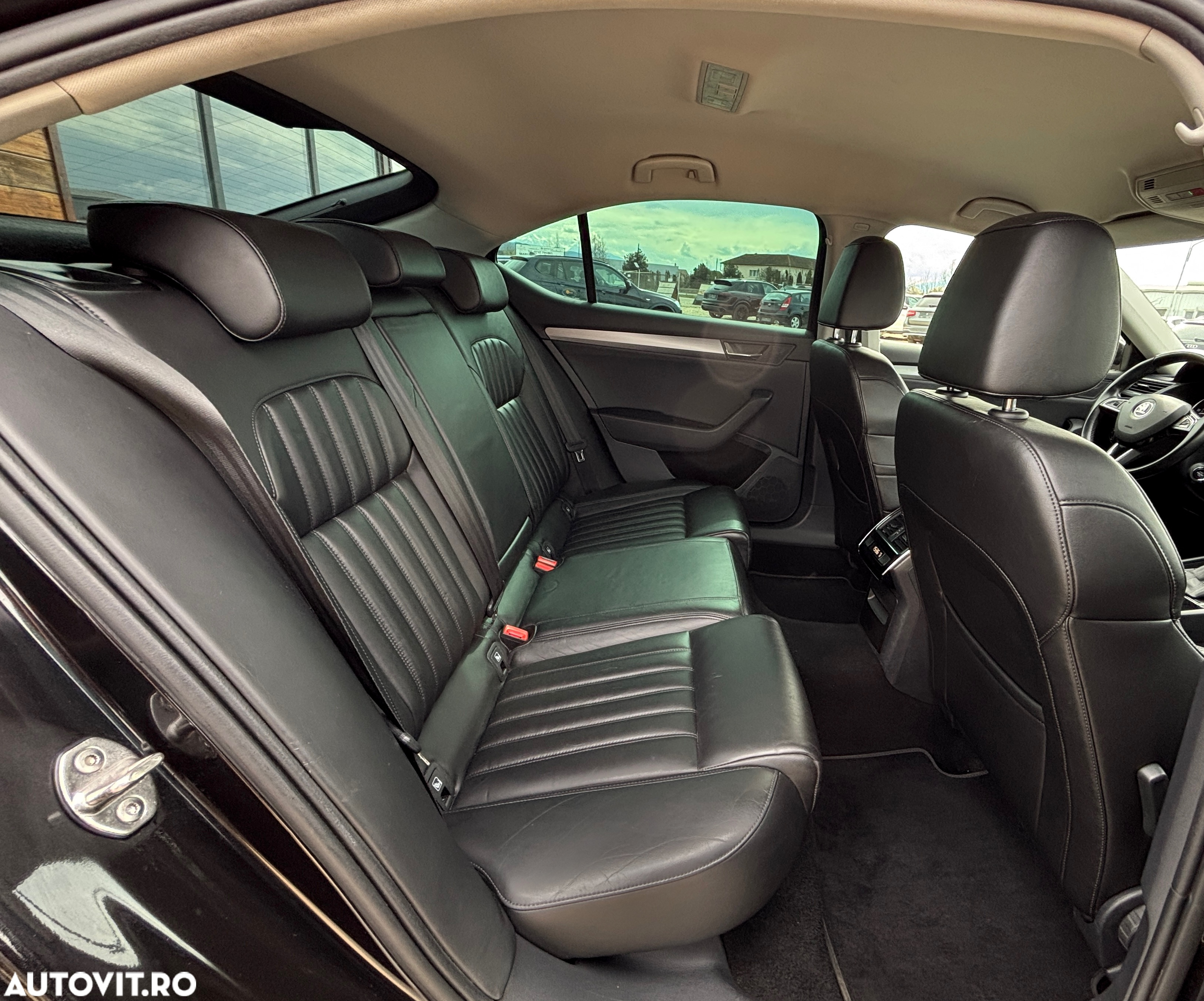 Skoda Superb 1.6 TDI DSG Style - 7