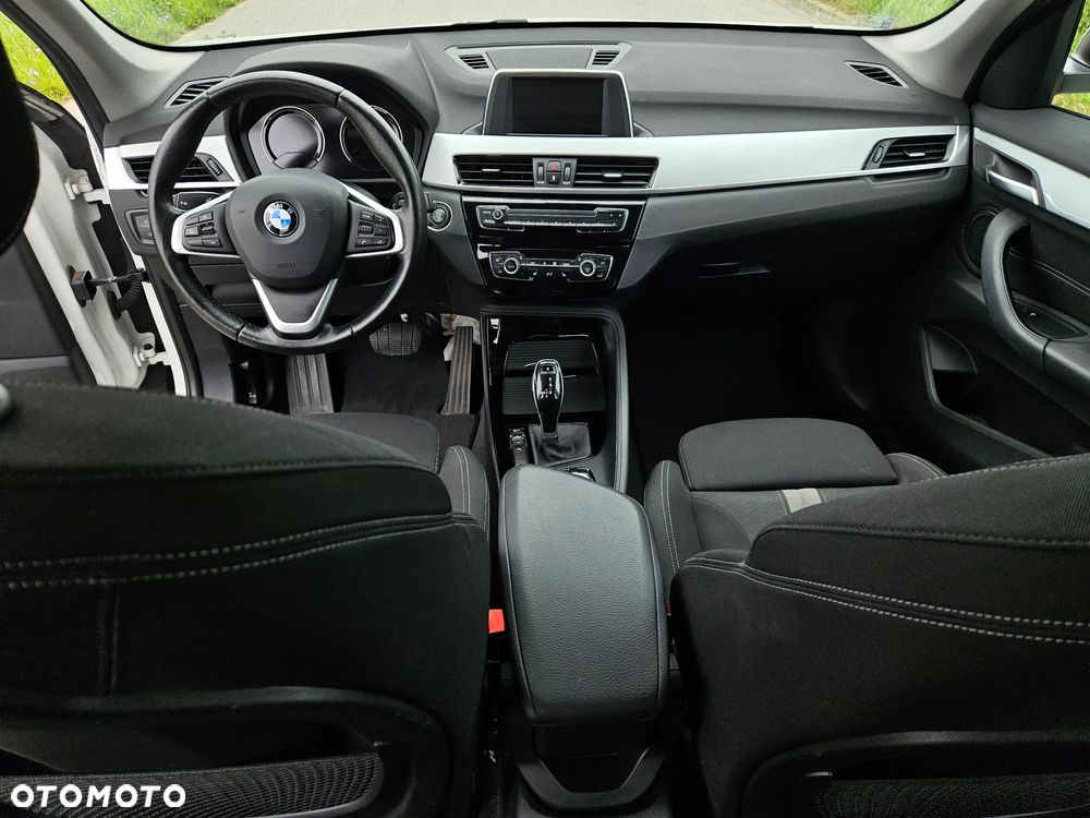 BMW X1 sDrive18i - 9