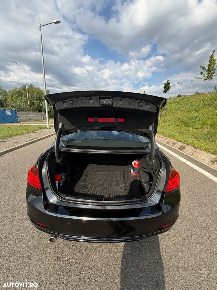 BMW Seria 3 320d DPF Aut. - 19
