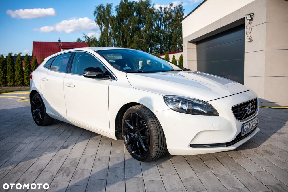 Volvo V40 D2 Momentum - 3